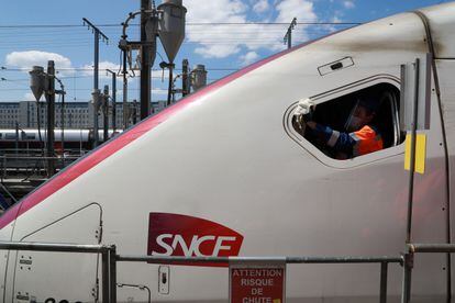 Un tren TGV de SNCF.