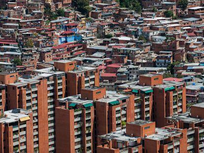 Vista a&eacute;rea del barrio de Baruta, en el este de Caracas.