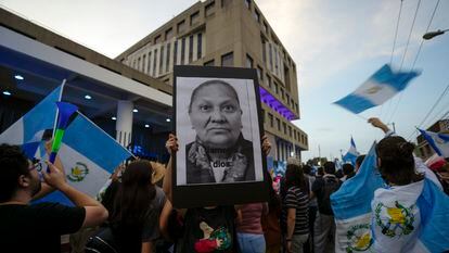 Una manifestación contra Consuela Porras el 14 de julio en Ciudad de Guatemala.
