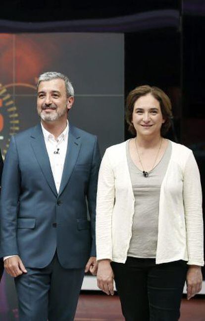 Jaume Collboni y Ada Colau, momentos antes del debate en TV3. 