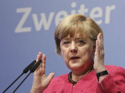 La canciller alemana, Angela Merkel, interviene durante la segunda cumbre demográfica celebrada en Berlín, Alemania el martes 14 de mayo de 2013.