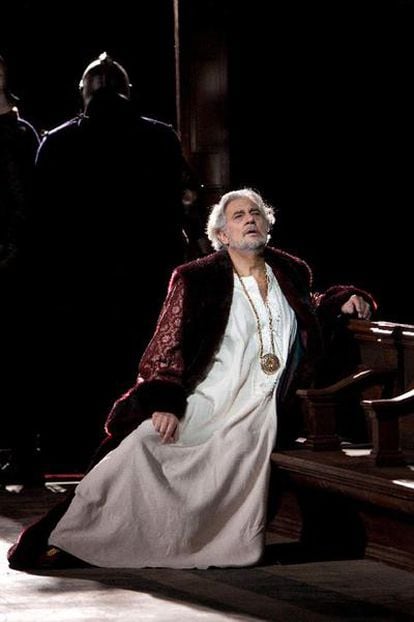 Plácido Domingo, en <i>Simon Boccanegra,</i> en la Ópera de Nueva York.