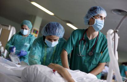  Unidad de Cuidados Intensivos del hospital 12 de Octubre de Madrid.