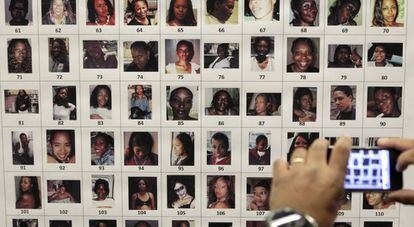Fotografías de cerca de 180 mujeres encontradas en la casa del Franklin publicadas en 2010 por la policía de Los Ángeles.