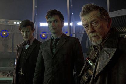 Matt Smith, David Tennant y John Hurt, tres Doctores reunidos en el episodio de 'Doctor Who' titulado 'El día del doctor'.