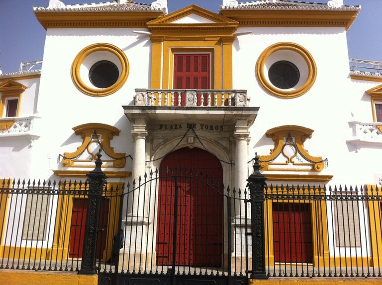 Puerta del Príncipe de la Real Maestranza de Sevilla.