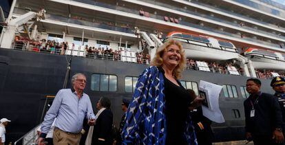 Pasajeros del MS Westerdam desembargan en Sihanoukville, Camboya. 