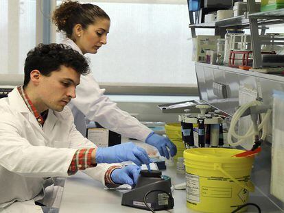 Laboratorio del Centro de Genómica e Investigación Oncológica GENYO, que ha desarrollado una metodología diagnóstica que permitirá mejorar a partir de un análisis de sangre la identificación de las células que causan metástasis por cáncer.