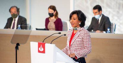 Ana Botín, presidenta de Santander, durante la junta de accionistas del banco.