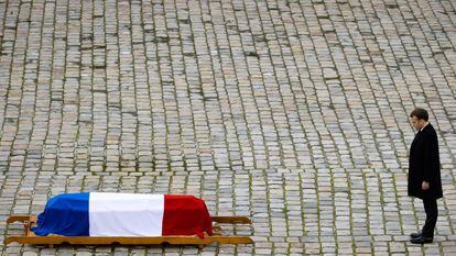 Los Inválidos de París ha sido el escenario del homenaje a Daniel Cordier, héroe veterano de la resistencia francesa durante la Segunda Guerra Mundial. Acudió el presidente, Emmanuel Macron, y el ex presidente Francois Hollande.