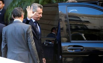 Mauricio Macri el martes, durante el velatorio en el Congreso del diputado oficialista Héctor Olivares.