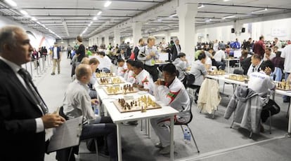 Partidas durante la Olimpiada de ajedrez celebrada en Tromso (Noruega).