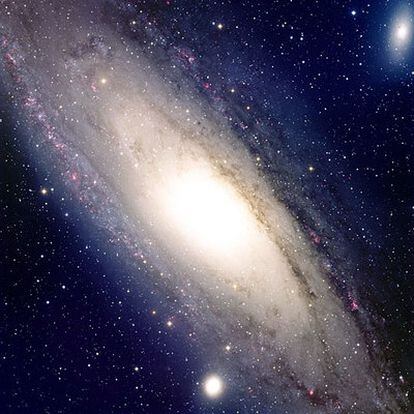 M31, conocida también como la galaxia de Andrómeda, es visible a simple vista.