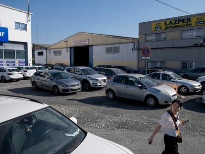Ubicación del primer punto público de recarga de coches eléctricos en Sevilla, que aún carece de monolito de recarga instalado.