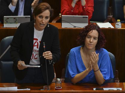 La portavoz de Más Madrid, Mónica García, durante su intervención en el pleno. 
