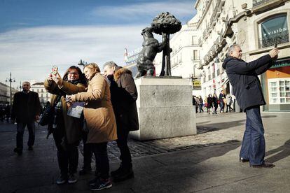 La icónica estatua del Oso y el Madroño en la Puerta del Sol.