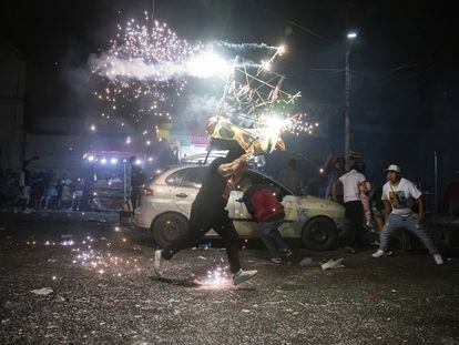 La tradicional 'Quema de Judas' en Ciudad de México