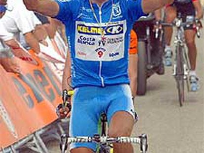 Alejandro Valverde, ganando en La Pandera una etapa de la Vuelta.