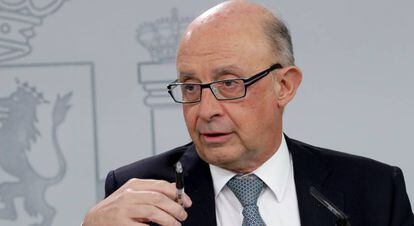 Cristóbal Montoro, ministro de Hacienda