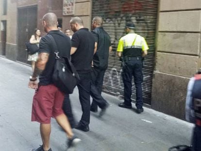 Los individuos que intentaron desalojar el inmueble de la calle de la Cera.