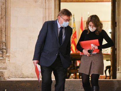 La ministra de Transportes, Movilidad y Agenda Urbana, Raquel Sánchez, y el presidente valenciano, Ximo Puig, en el Palau de la Generalitat este miércoles.
