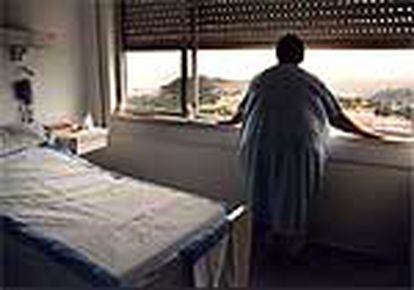 Paciente ingresada en el hospital Can Ruti, de Badalona, para ser tratada de su obesidad.
