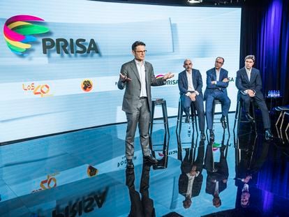 El presidente de PRISA, Joseph Oughourlian, y los miembros de la dirección, en la presenntación del Plan Estratégico.