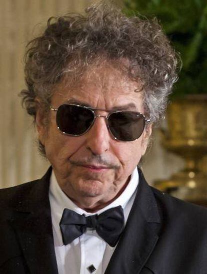 Fotografía de 2012 que muestra a Bob Dylan en la Sala del Oeste de la Casa Blanca en Washington, Estados Unidos