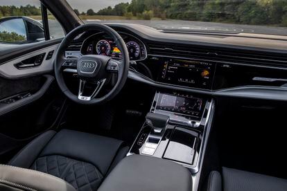 Interior del Audi Q7 TFSI e quattro.