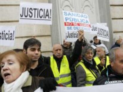 La justicia madrileña ratifica la suspensión de la privatización sanitaria