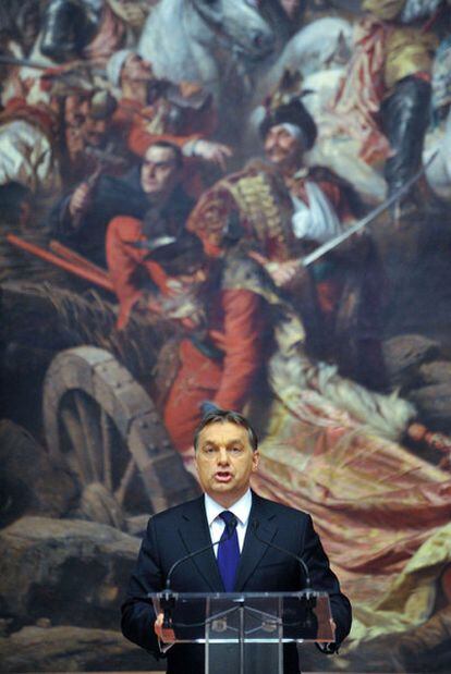 Viktor Orbán durante la inauguración de una exposición el 2 de enero de 2012.