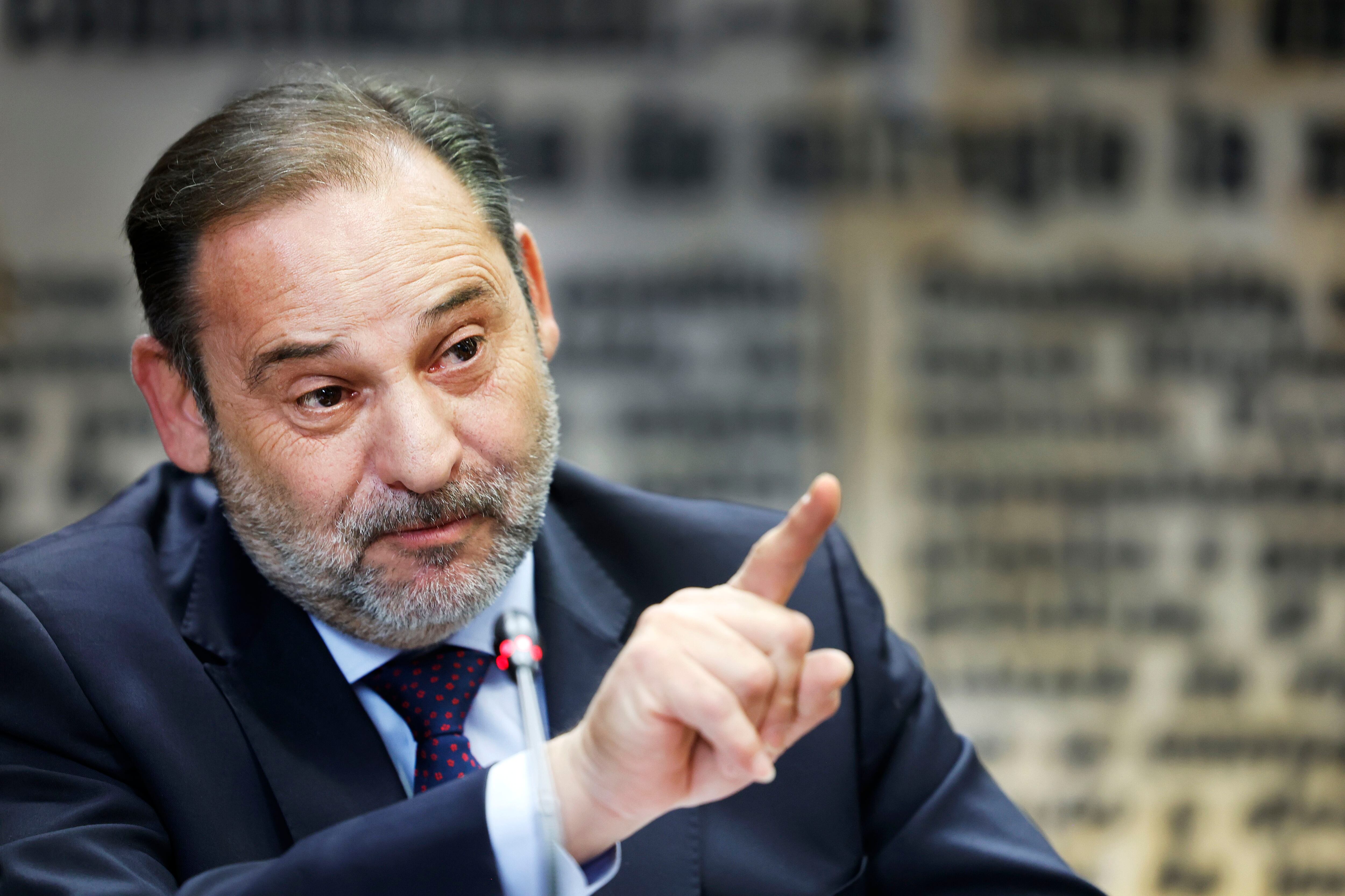 El exministro José Luis Ábalos, durante su cotejo con la comisión de investigación del “caso Koldo” en el Senado, es este lunes.