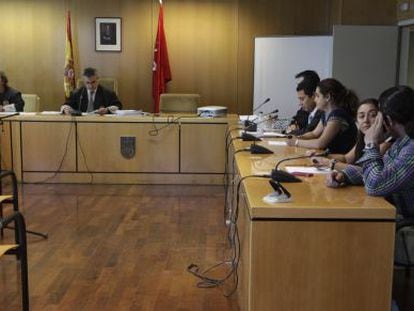 Los jurados populares están formados por nueve ciudadanos.