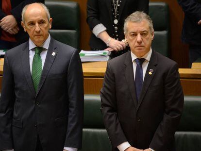 I&ntilde;igo Urkullu y Josu Erkoreka en un pleno reciente del Parlamento vasco.