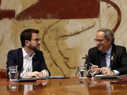 Pere Aragonès i Quim Torra, en la reunió setmanal del Govern.