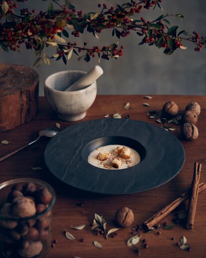 Sopa dulce de almendras.
