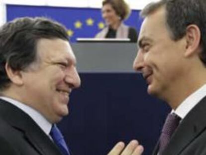 José Luis Rodriguez Zapatero junto con el presidente de la Comisión Europea José Manuel Durao Barroso