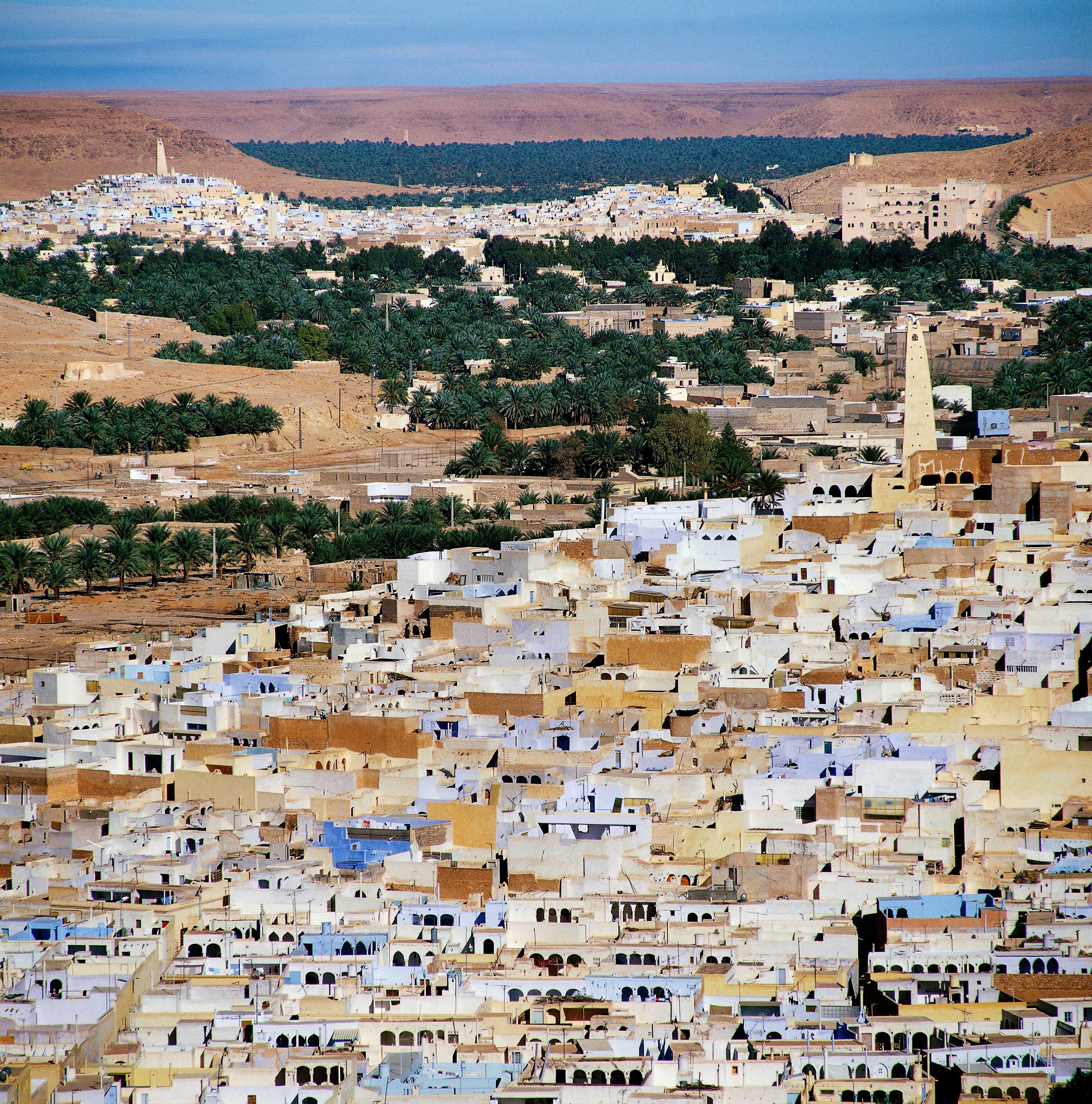 Vista aérea de Gardaya, en el valle del Mzab, en el desierto argelino. 