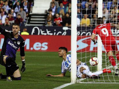 Portu marca el segundo del Girona ante Cuéllar y Reyes.