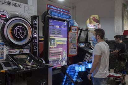 Associació catalana de restauració de màquines Arcade, a Cornellà.