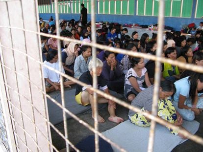 Mujeres retenidas en el centro de detención de inmigrantes de Semenyih, en Malasia.