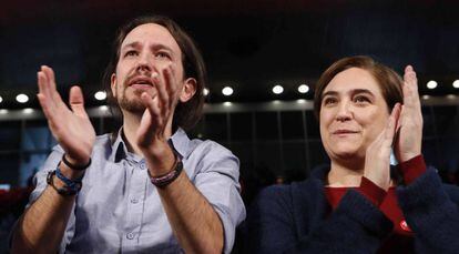 Pablo Iglesias y Ada Colau, en un acto en Madrid.