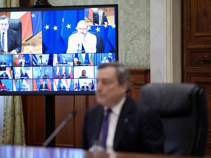 Mario Draghi participa por videoconferencia desde Roma en el Consejo Europeo del pasado 25 de marzo.