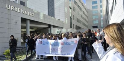 Una protesta de personal sanitario del hospital de Ourense