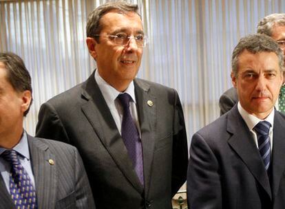 José Luis Bilbao e Iñigo Urkullu, en una reunión de la ejecutiva del PNV.