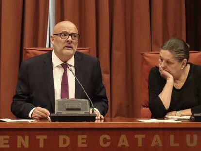 Els diputats Jordi Orobitg i Lluis Corominas de Junts pel S&iacute; i de la CUP Gabriela Serra i Benet Salellas.