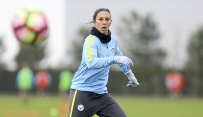 Carli Llyod, la mejor jugadora del mundo, en un entrenamiento del City.