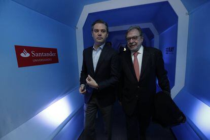 Aurelio Nuño y Juan Luis Cebrián en EL PAÍS con tu futuro.