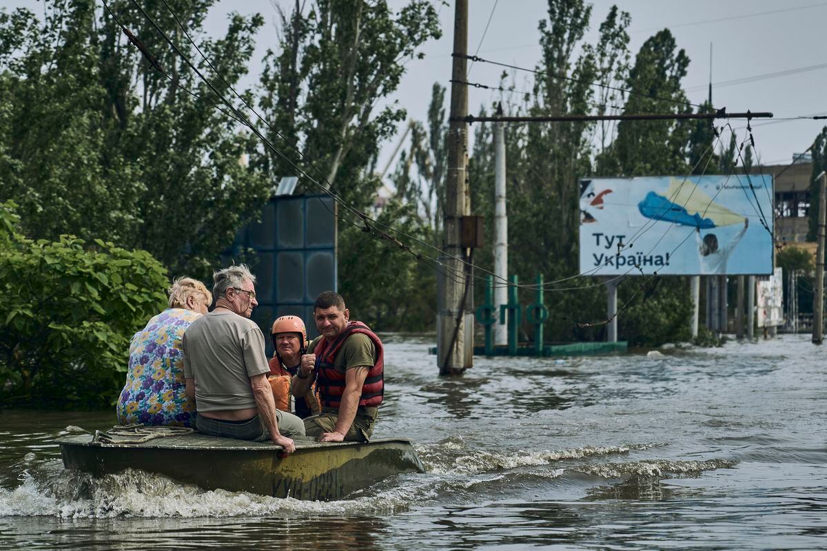 Población fugó en Jersón, ciudad inundada en un río militarizado: «Quieren que nos larguemos de aquí» |  Internacional