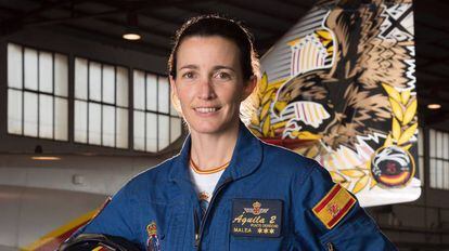 Rosa García-Malea, piloto de cazas del Ejército del Aire y miembro de la Patrulla Águila.
